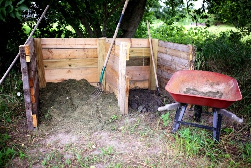 How to Build a Compost Bin